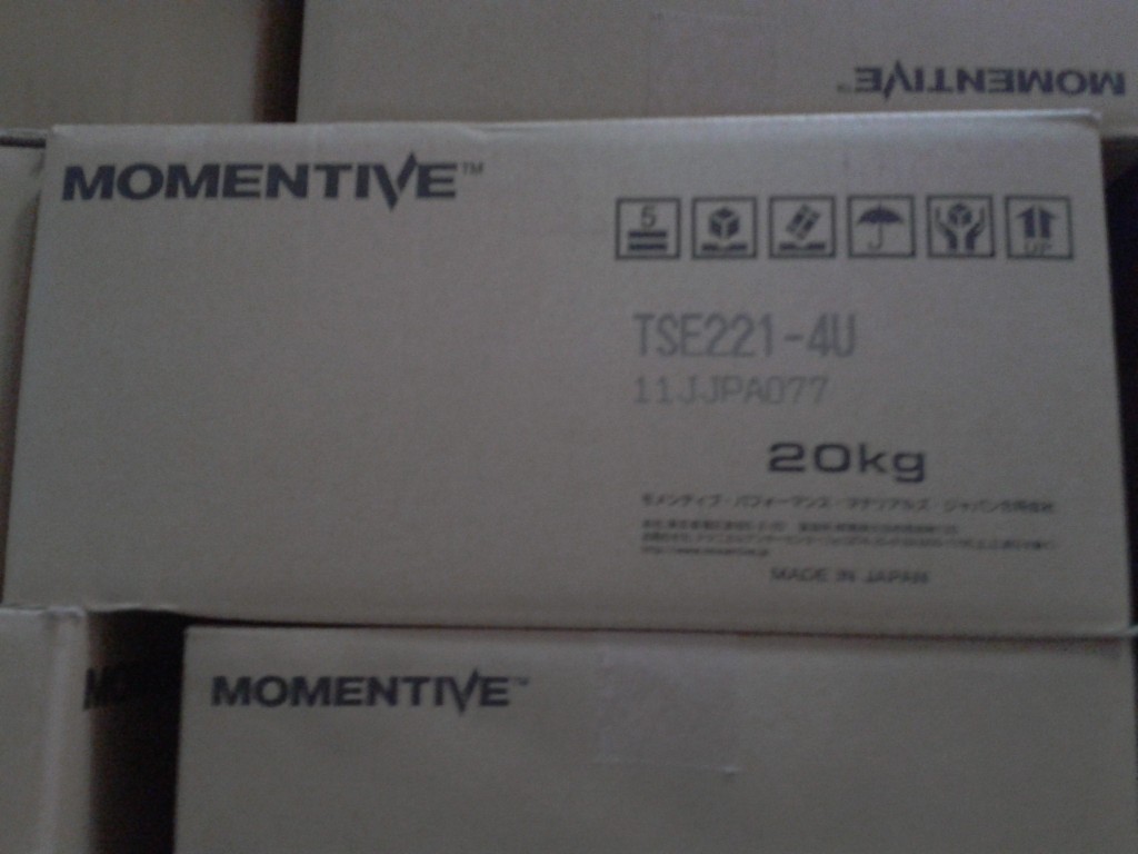 ~DMOMENTIVE